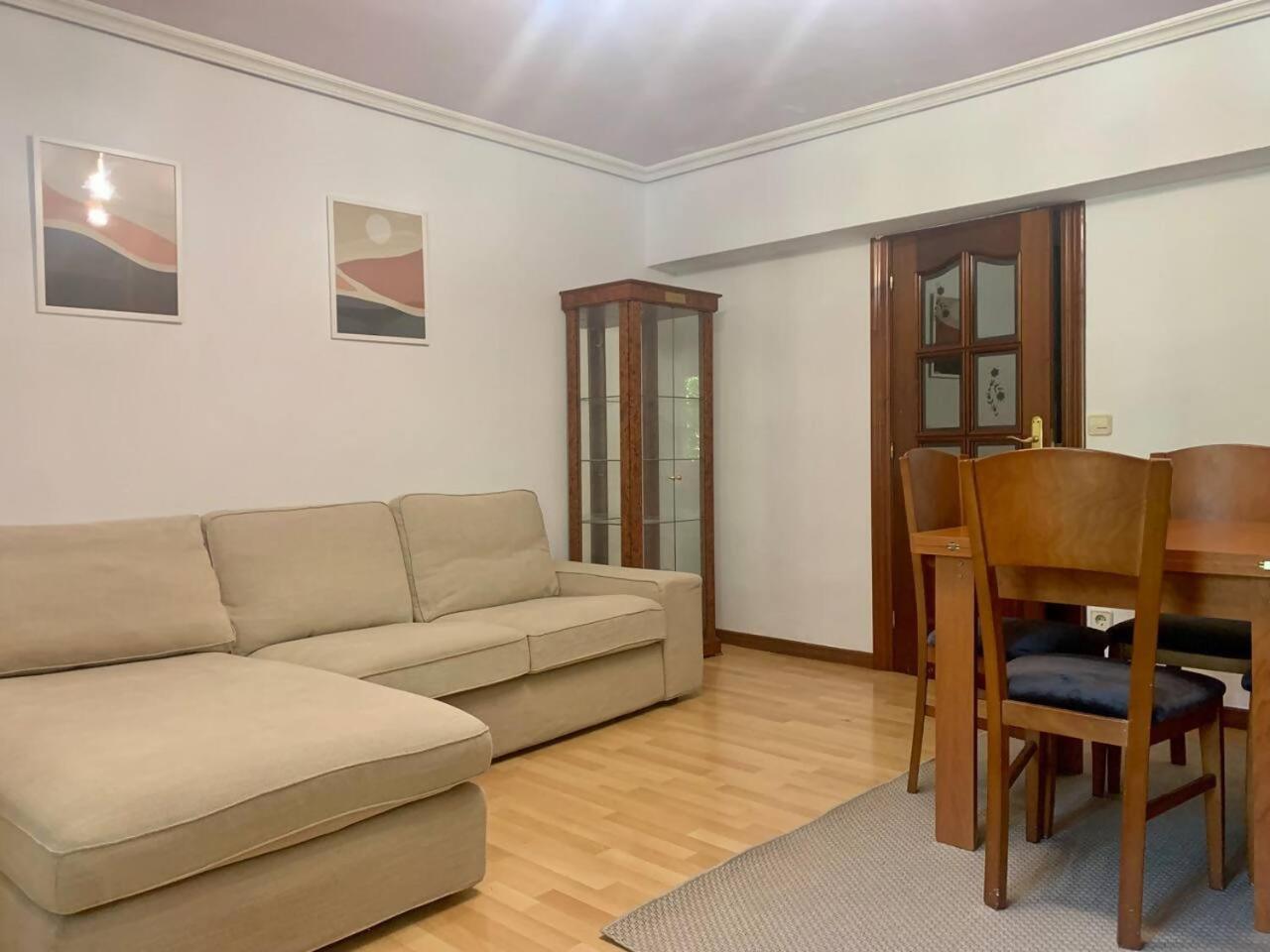 Apartamento Centrico Y Comodo Витория-Гастейс Екстериор снимка