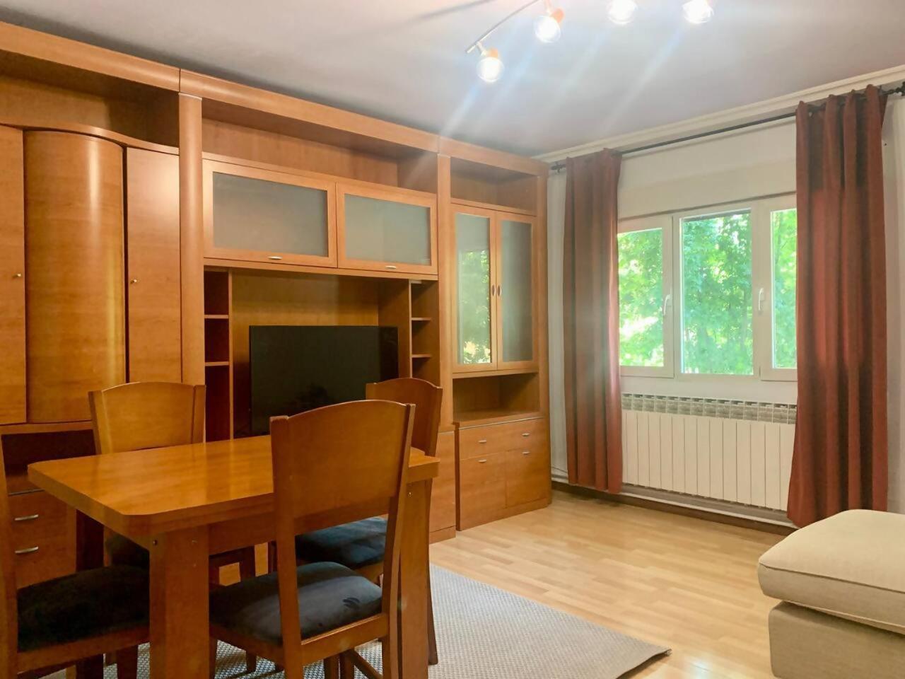 Apartamento Centrico Y Comodo Витория-Гастейс Екстериор снимка